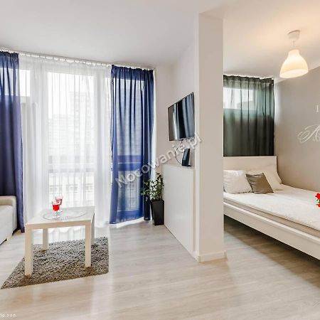 Apartment Oscar Warschau Buitenkant foto