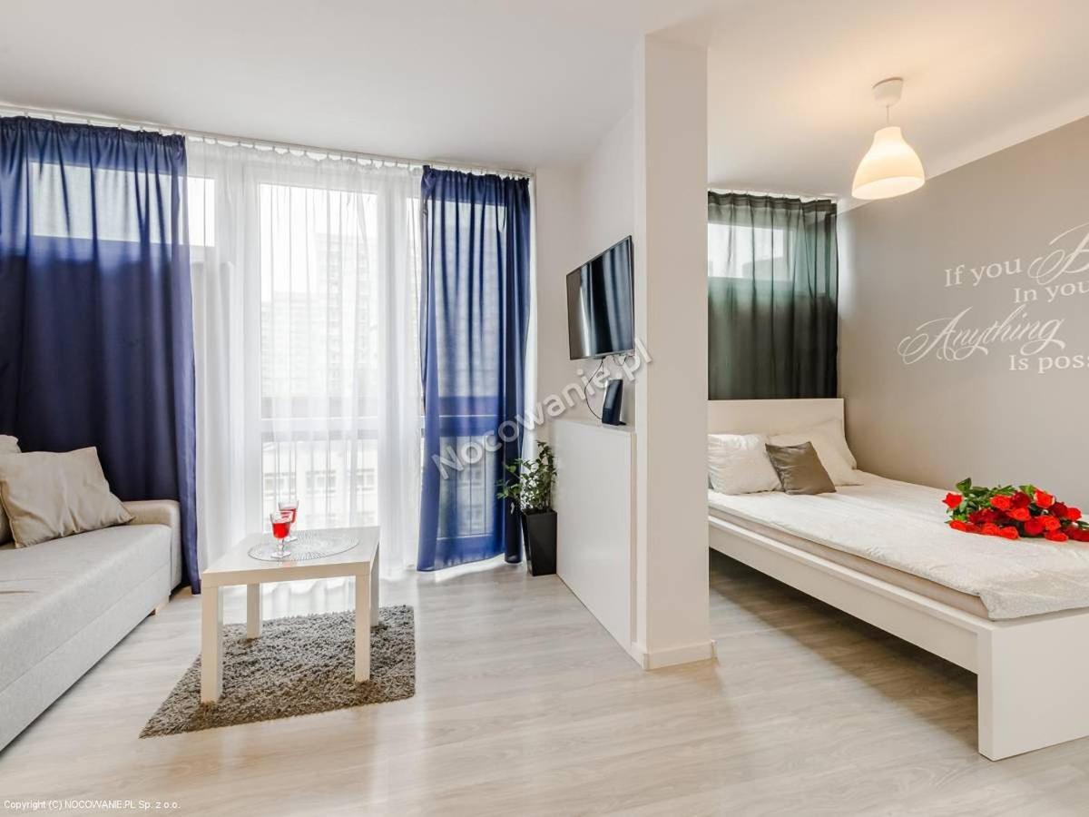 Apartment Oscar Warschau Buitenkant foto